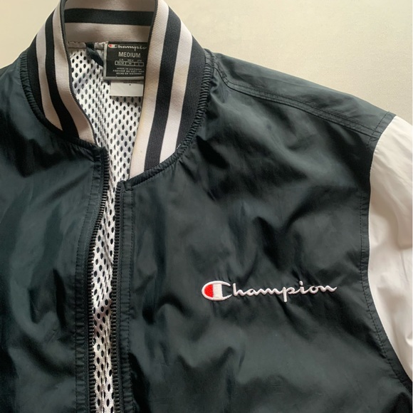 Champion Zip Up Jacket Medium Black&White Good
Condition - Picture 3 of 9
